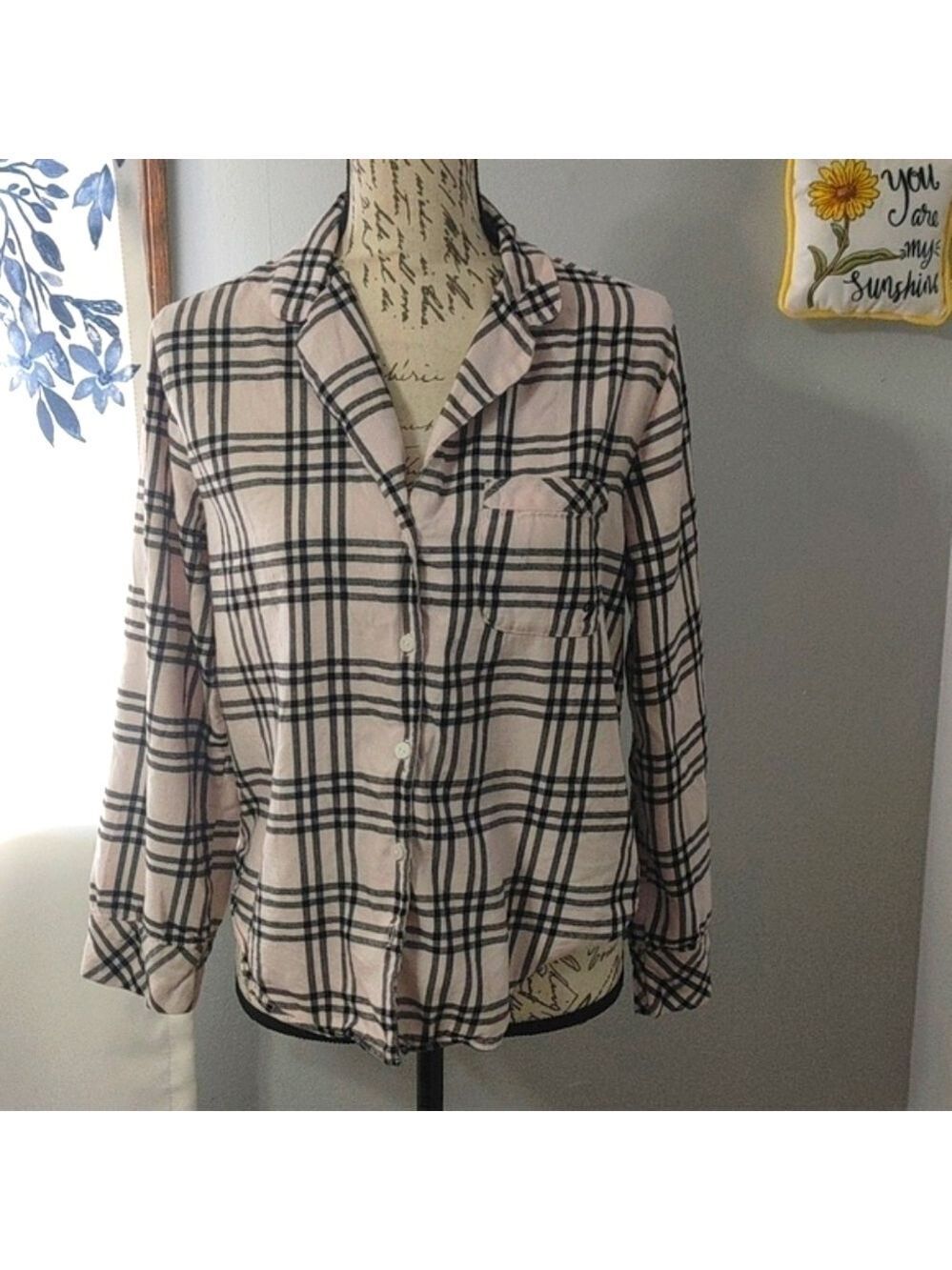 Victoria's Secret Pink/Black Plaid Flannel Long Sleeve Pajama Sleep Shirt XS
